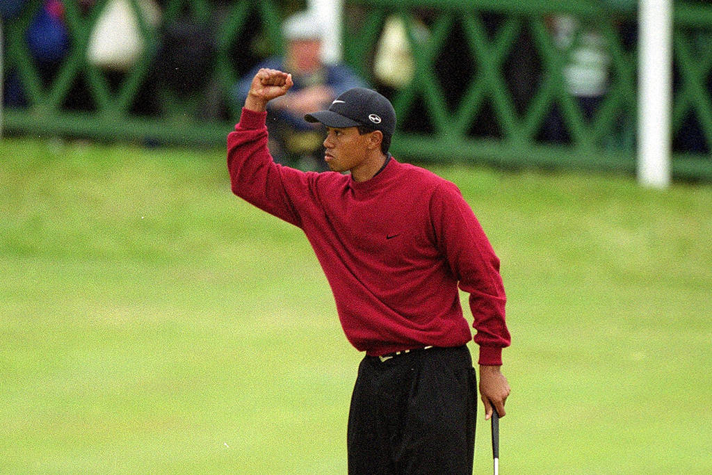 Tiger Woods celebrates victory in The 129th Open
